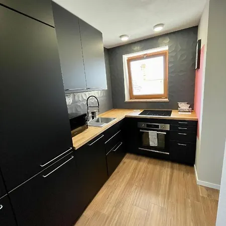 Pinestreet Apartment *